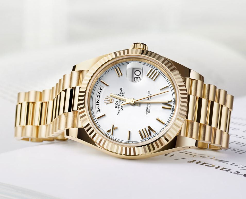 2025 Smartwatch Day-Date 128238 Gold model with white dial
