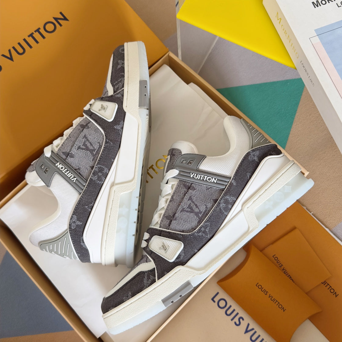2025 250305 New color matching high quality board shoes
