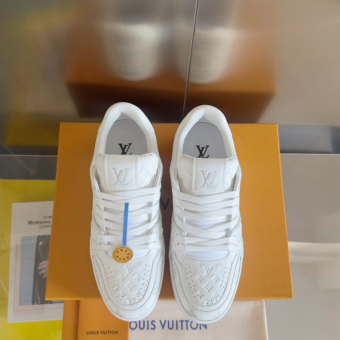 2025 250318 New high quality new color board shoes