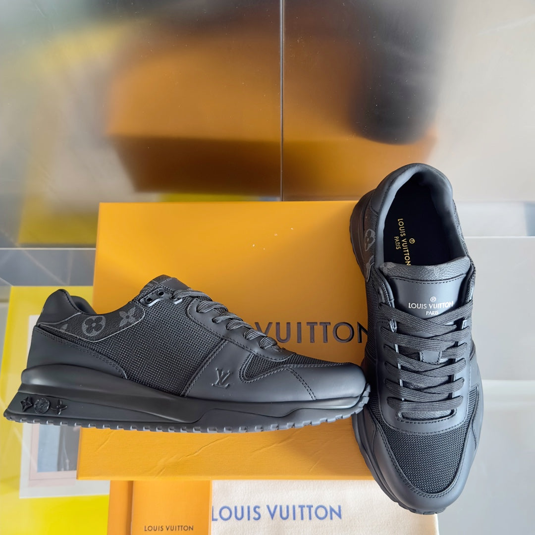 2025 250318 New high quality new color board shoes