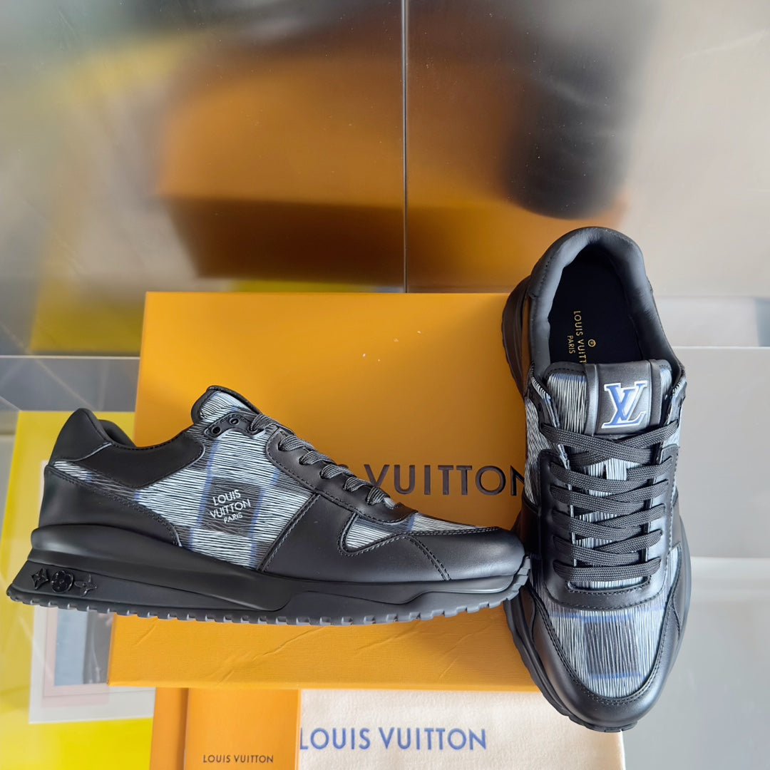 2025 250318 New high quality new color board shoes