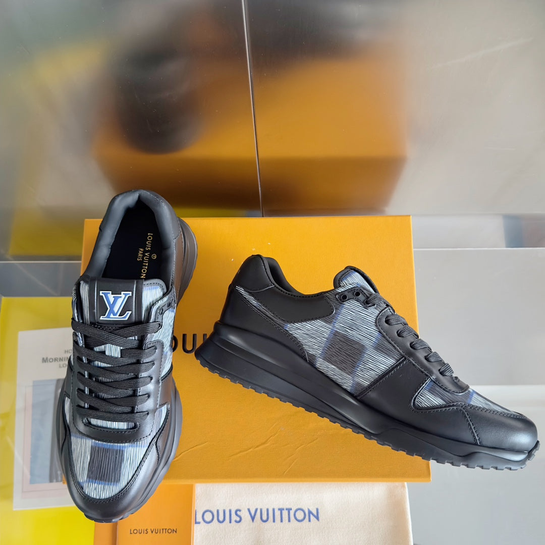 2025 250318 New high quality new color board shoes