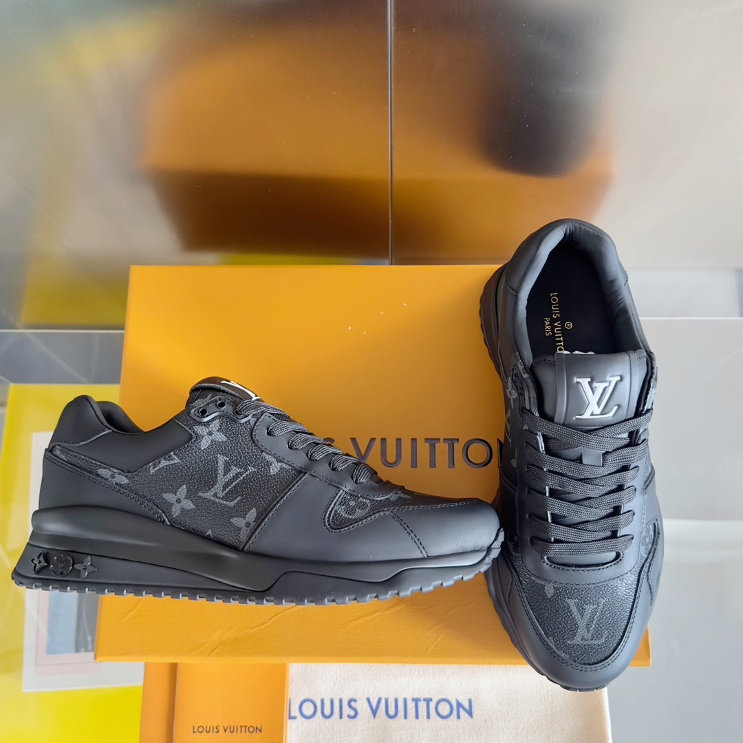 2025 250318 New high quality new color board shoes