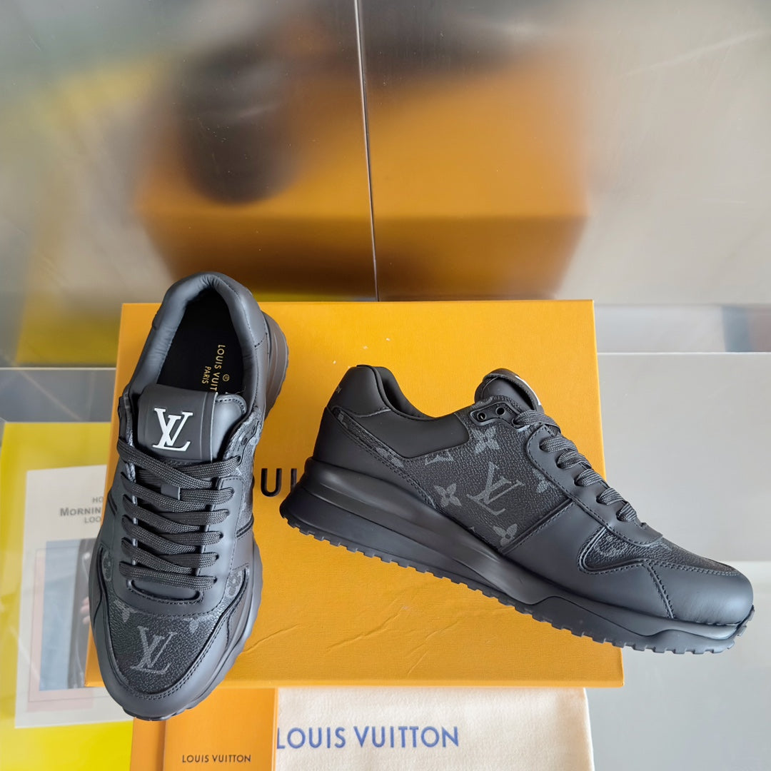 2025 250318 New high quality new color board shoes