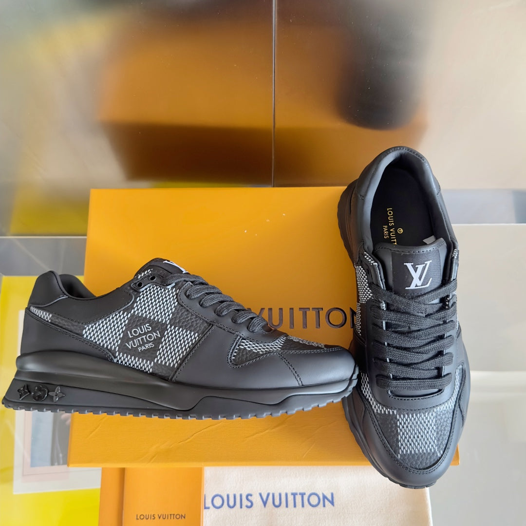 2025 250318 New high quality new color board shoes
