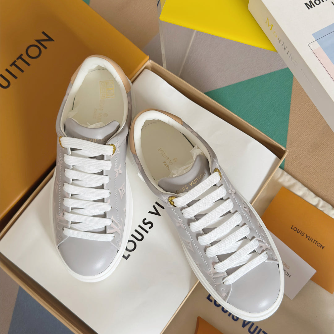 2025 250318 New high quality new color board shoes
