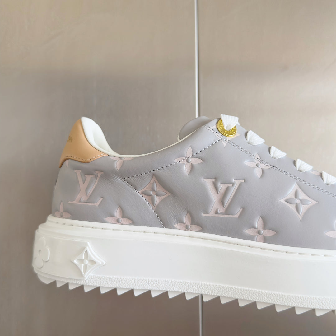 2025 250318 New high quality new color board shoes
