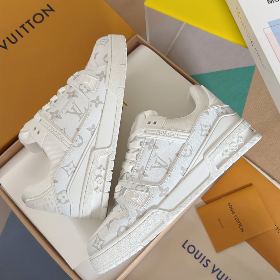 2025 250318 New high quality new color board shoes