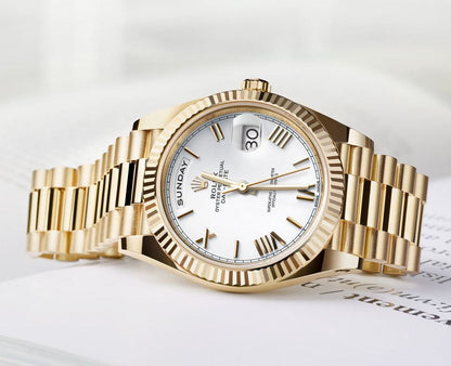 2025 Smartwatch Day-Date 128238 Gold model with white dial