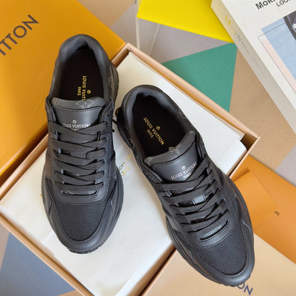 2025 250318 New high quality new color board shoes